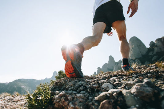 guide hydratation trail running réussir course eau isotonique sels minéraux boire régulièrement lxir drink